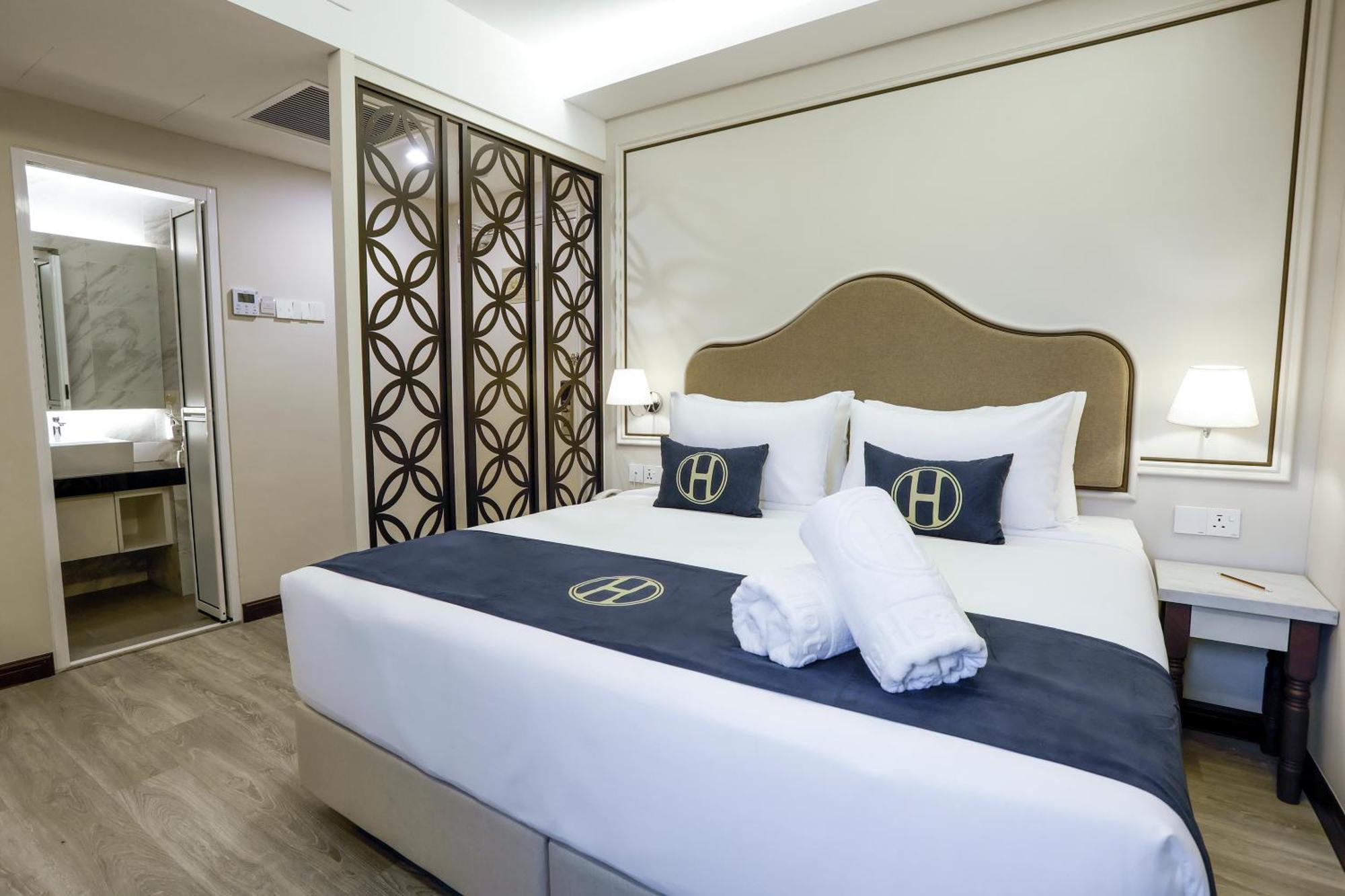 The Host Hotel Ipoh Exterior foto